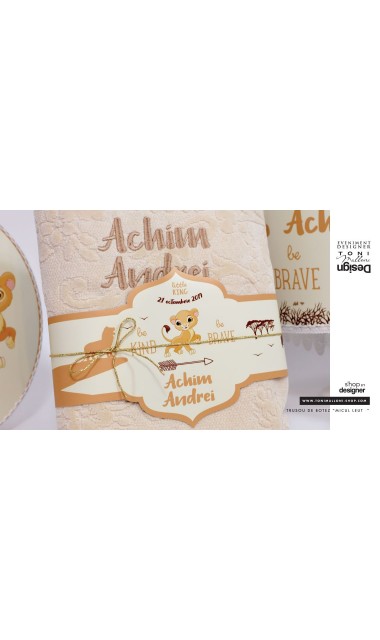 Trusou botez cu leu, brodat de inspiratie exotica, jungla, animale Micul Pui Leu 15